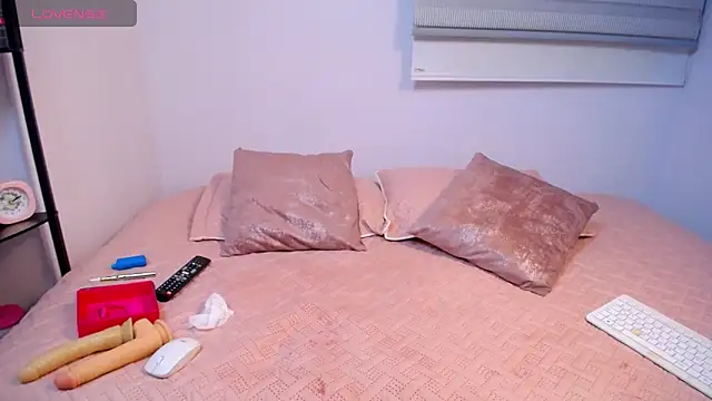 Parislennon's cam snapshot