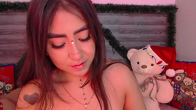 AdaaMillan's cam snapshot