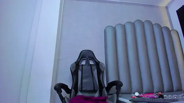 zaira_17's cam snapshot