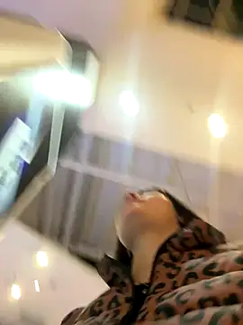 Isabella21_'s cam snapshot