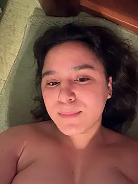 Luisa_Hall's cam snapshot