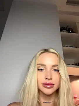 blonde_di live sex cam