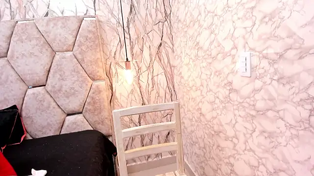 SPICY_BRIANNA's cam snapshot