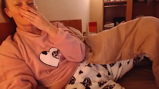 LovelyAndraGirl live sex cam