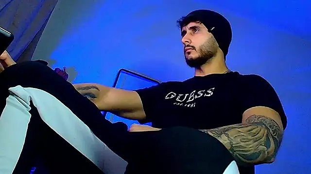 XanderCage99 live sex cam