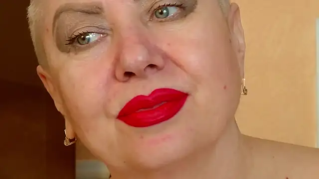 LadyPosh's cam snapshot