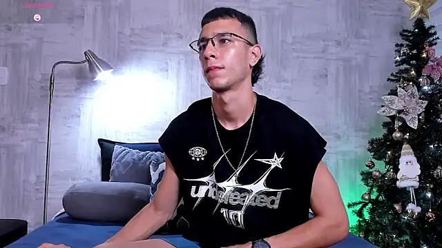 SymonPrince live sex cam