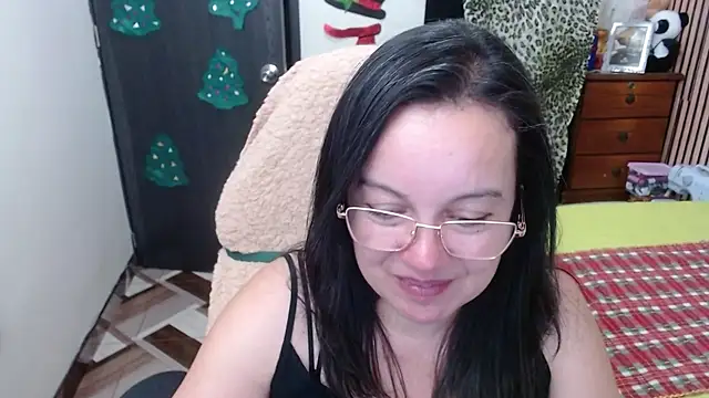 Sonialorens_'s cam snapshot