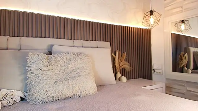 SHANONCLARK live sex cam