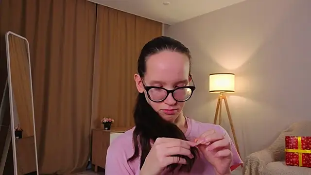 BettyBrowni live sex cam