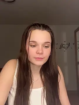 ElenaMariee live sex cam