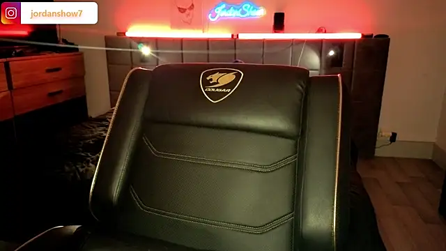 JordanShow live sex cam