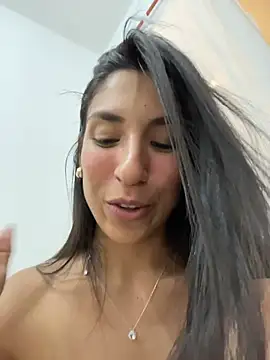 MaddyX__ live sex cam