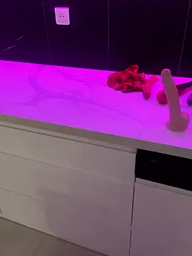 Laraashow live sex cam