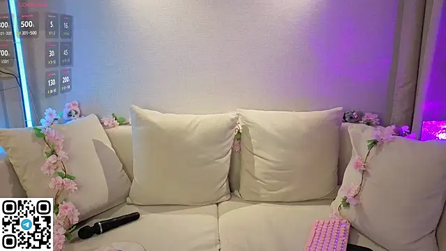 Anadeyaaa's cam snapshot