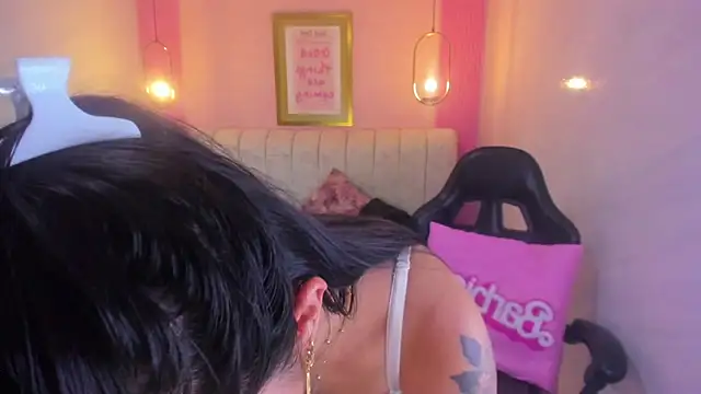 madhison_klain_s's cam snapshot