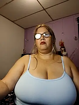 EllisW8 live sex cam