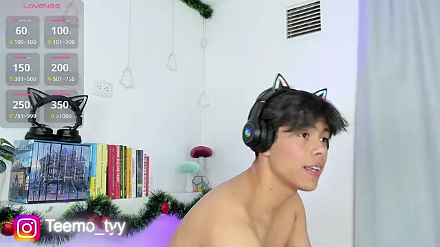 teemotwink live sex cam