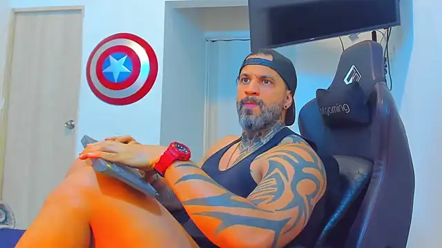 JoshRigby live sex cam