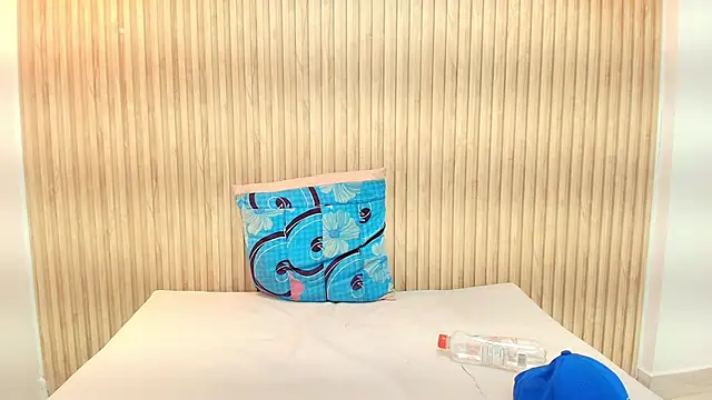 Frayhot777 live sex cam