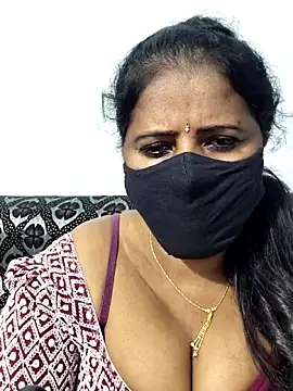 siri_tamiltelugu's cam snapshot