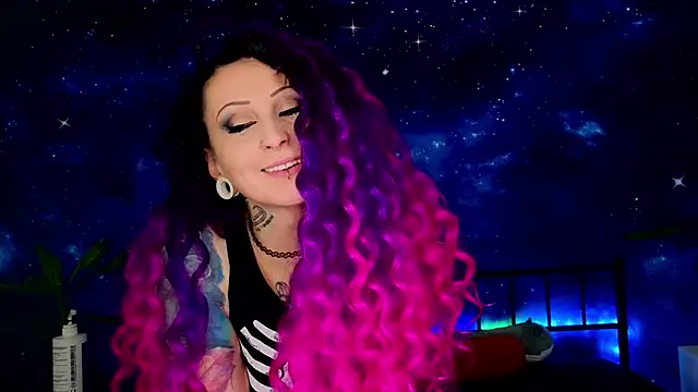 MartthaKatze live sex cam