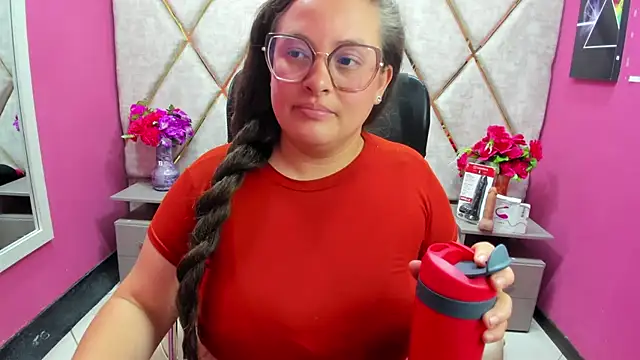 SaraThomso's cam snapshot