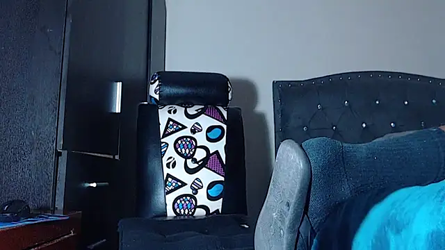 Owenferrara live sex cam