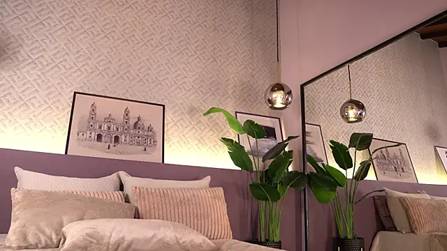 ElleDiane live sex cam