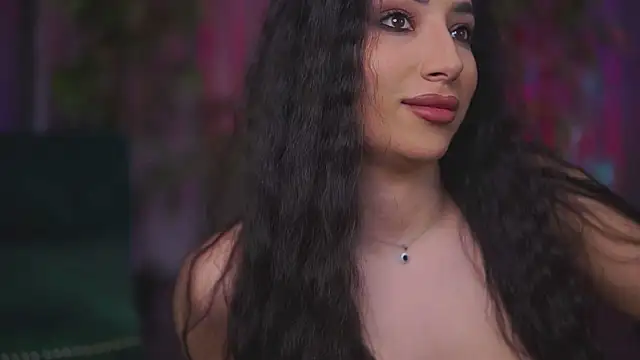 GinaValentinna's cam snapshot