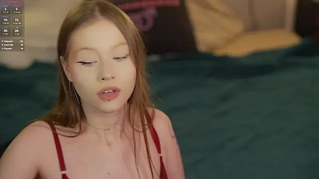 Esmie_Smile live sex cam