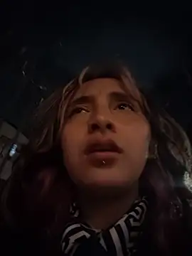 _Laary_Lily live sex cam