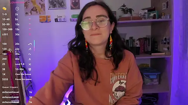 linda_giggle's cam snapshot