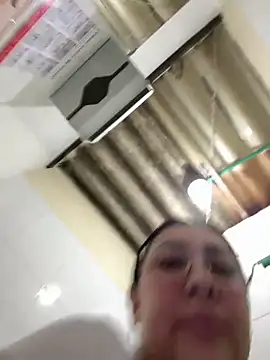 You-kitty2025's cam snapshot