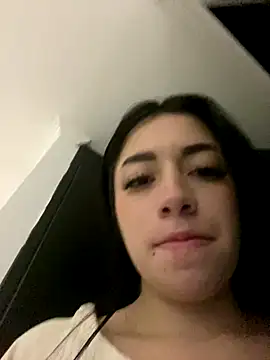 luna_ef_'s cam snapshot