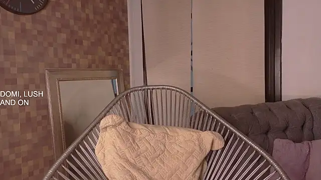 julieta_aguilar1 live sex cam