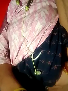 HayatKapoor's cam snapshot