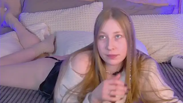 MiaEuphoria_'s cam snapshot