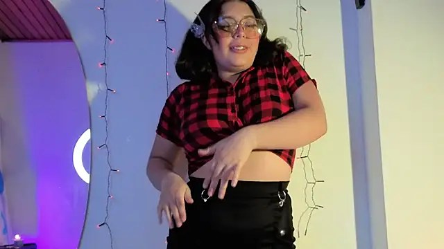 Paola_Lyon_'s cam snapshot