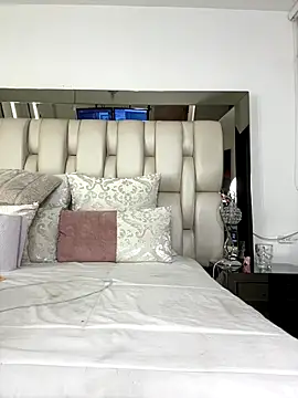 ALISSON_FOXXX1 live sex cam