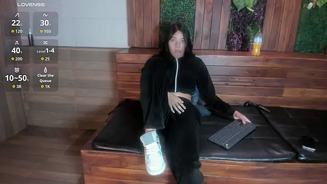 IsaSanders live sex cam