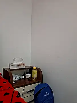 Sweet-milf- live sex cam