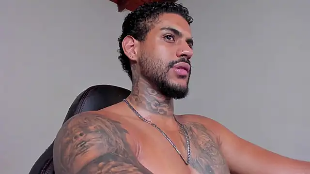 LuigiVitale_1 live sex cam