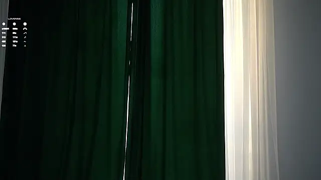 PiquingOgalala live sex cam