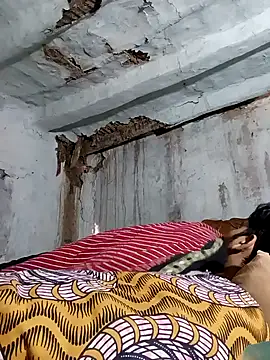 Roni1028 live sex cam