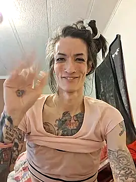 MaitressePomme3 live sex cam