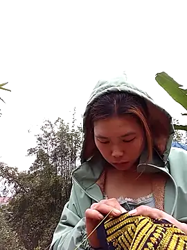 Ngocmi909 live sex cam