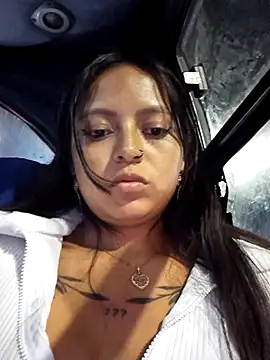 LunaHot_777 live sex cam