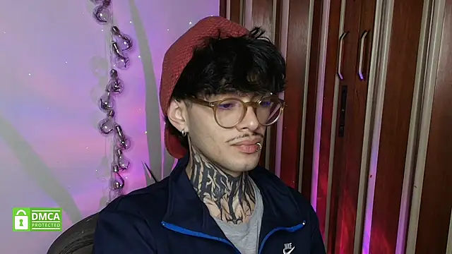 Bastiel_'s cam snapshot