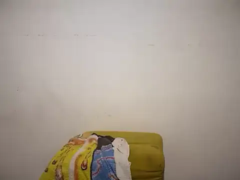 Hotcrazy235's cam snapshot